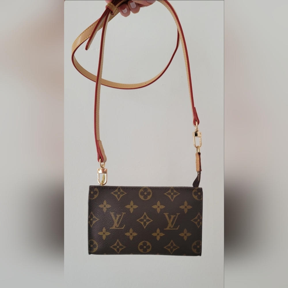 Authentic Louis Vuitton Brown Monogram Pouch - Picture 5 of 10